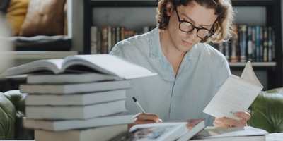 Иллюстративное изображение к профессии